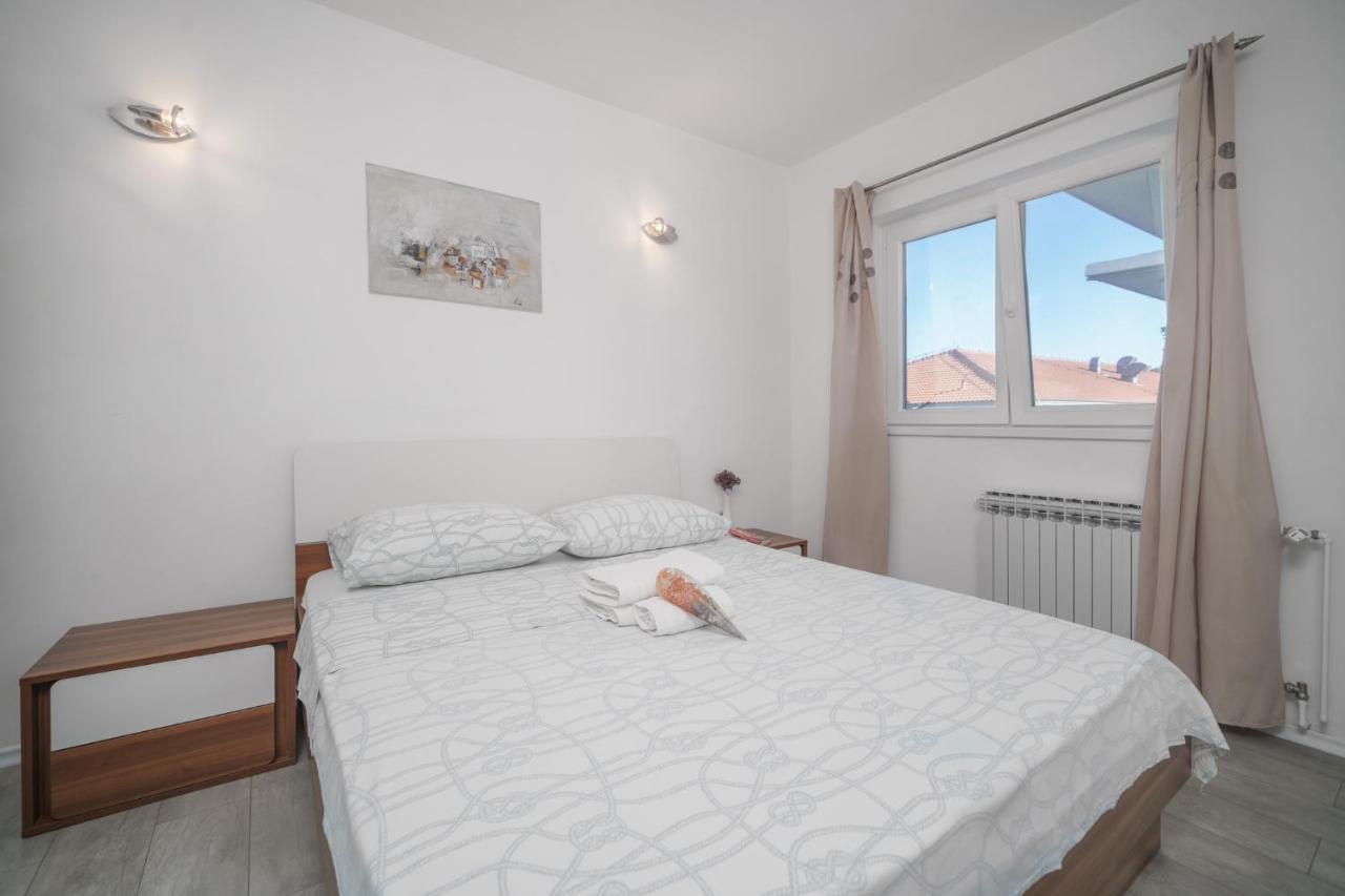 Apartmani Gabriella Vodice Exteriér fotografie